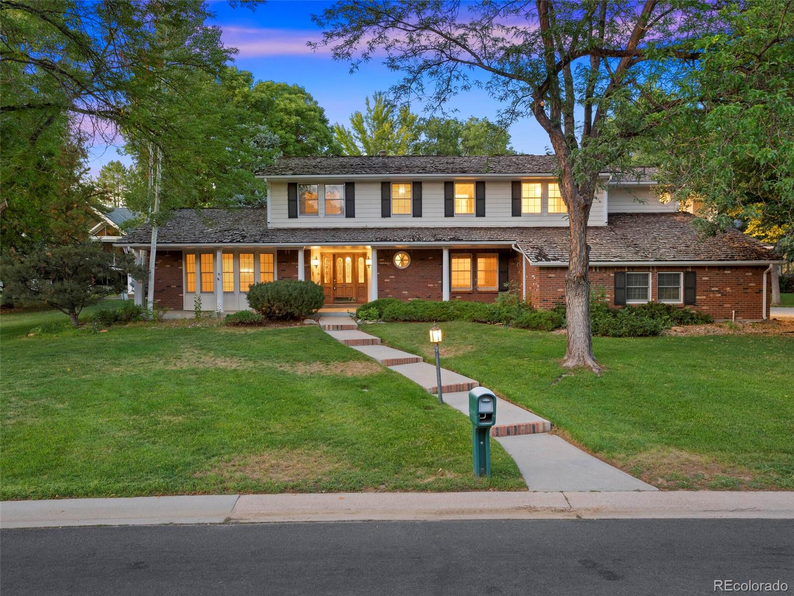 5816 Oak Creek Lane