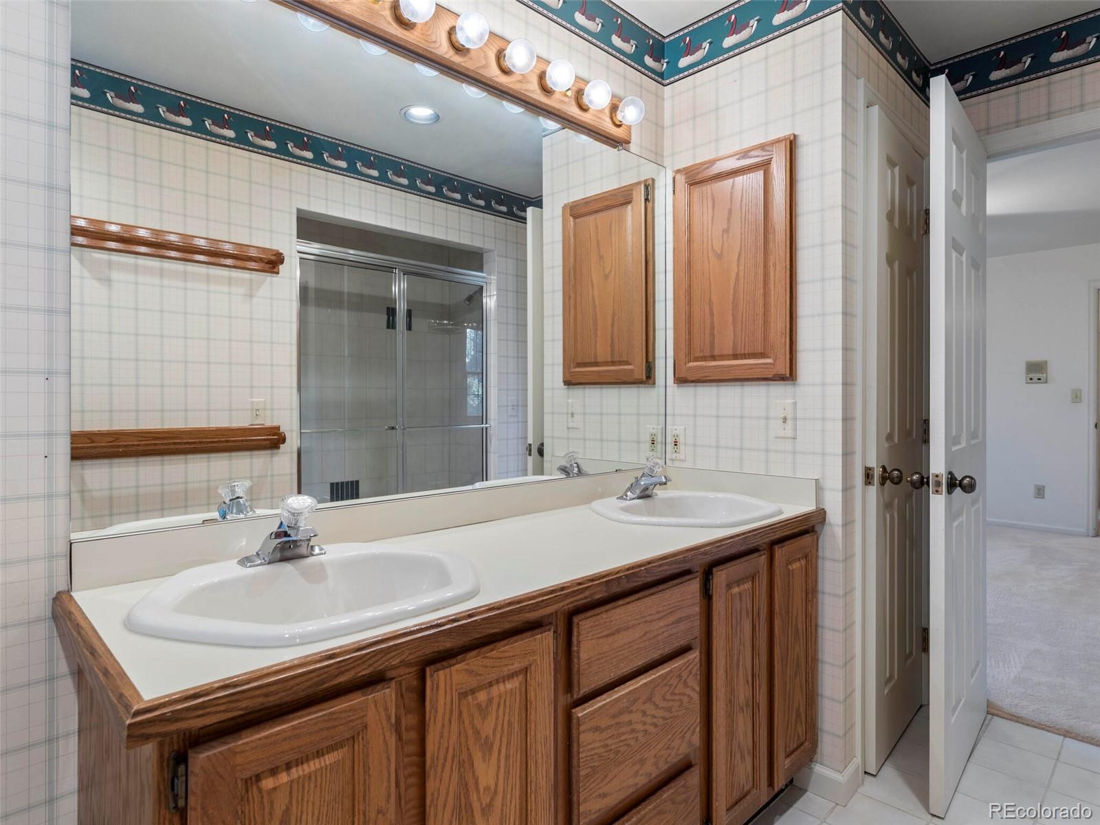 5816 Oak Creek Lane