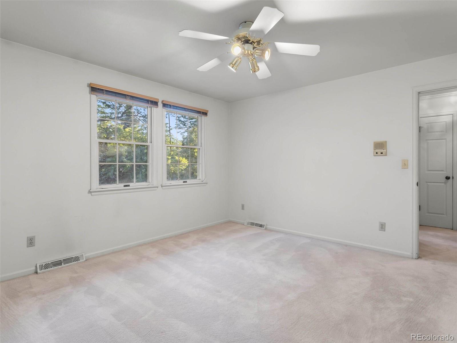 5816 Oak Creek Lane