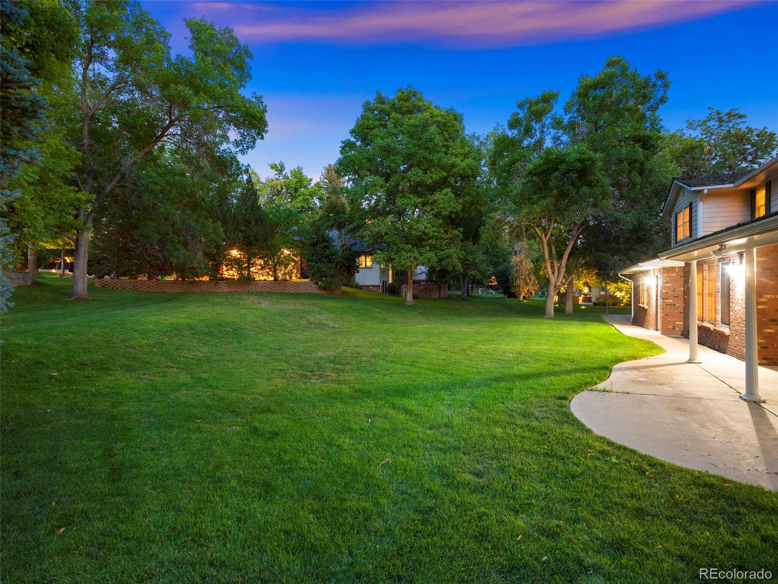 5816 Oak Creek Lane