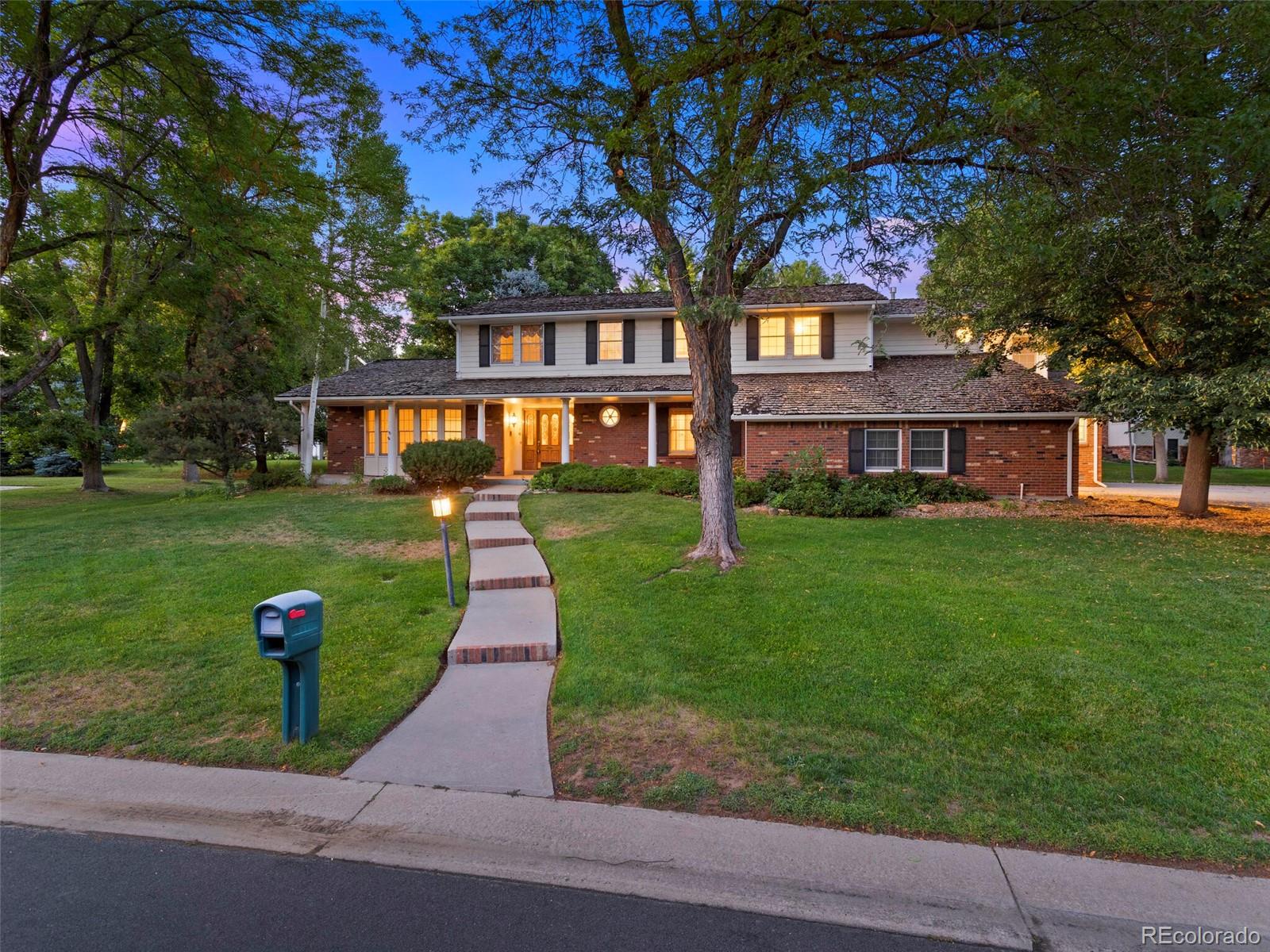 5816 Oak Creek Lane