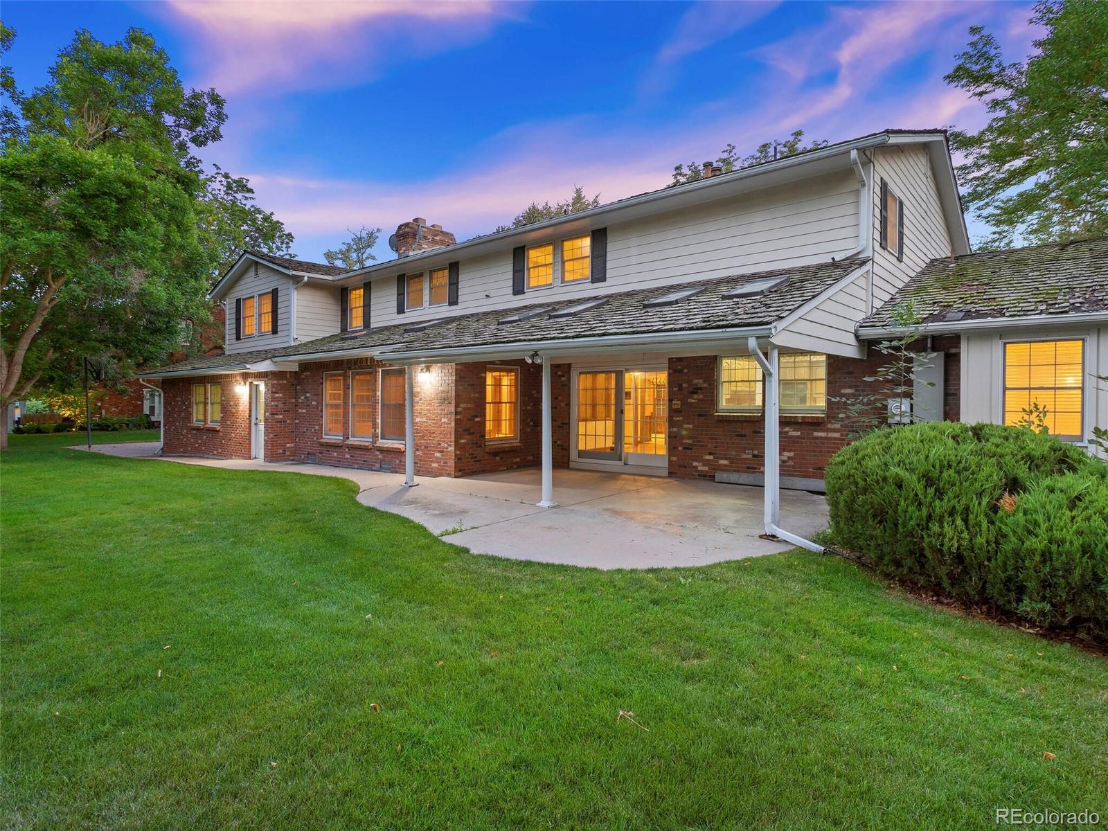 5816 Oak Creek Lane