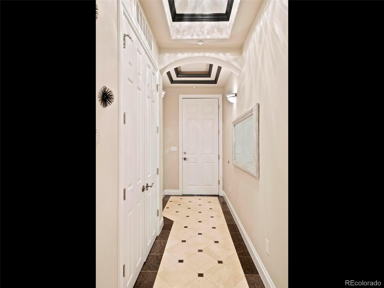 40 Madison Street Unit: 202