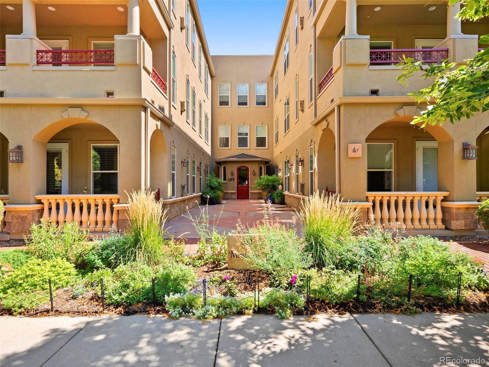 40 Madison Street Unit: 202