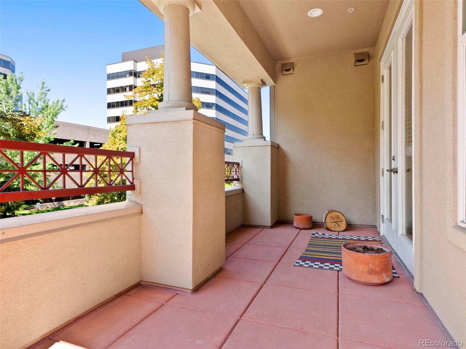40 Madison Street Unit: 202