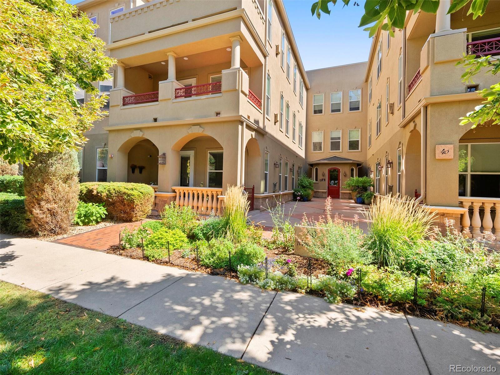 40 Madison Street Unit: 202