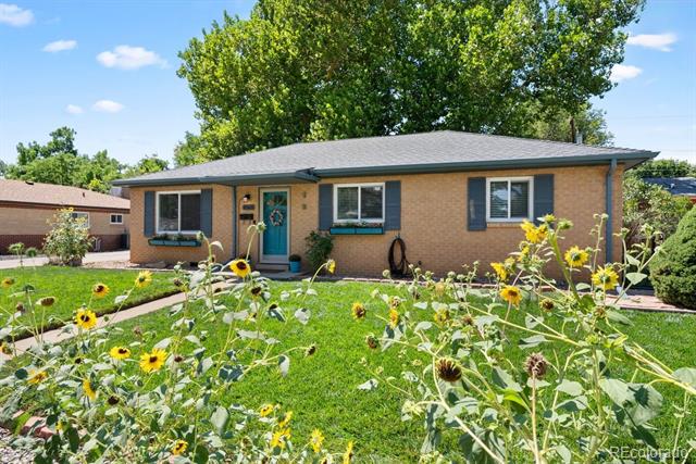 4565 Flower Street
