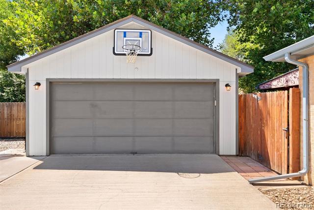 4565 Flower Street
