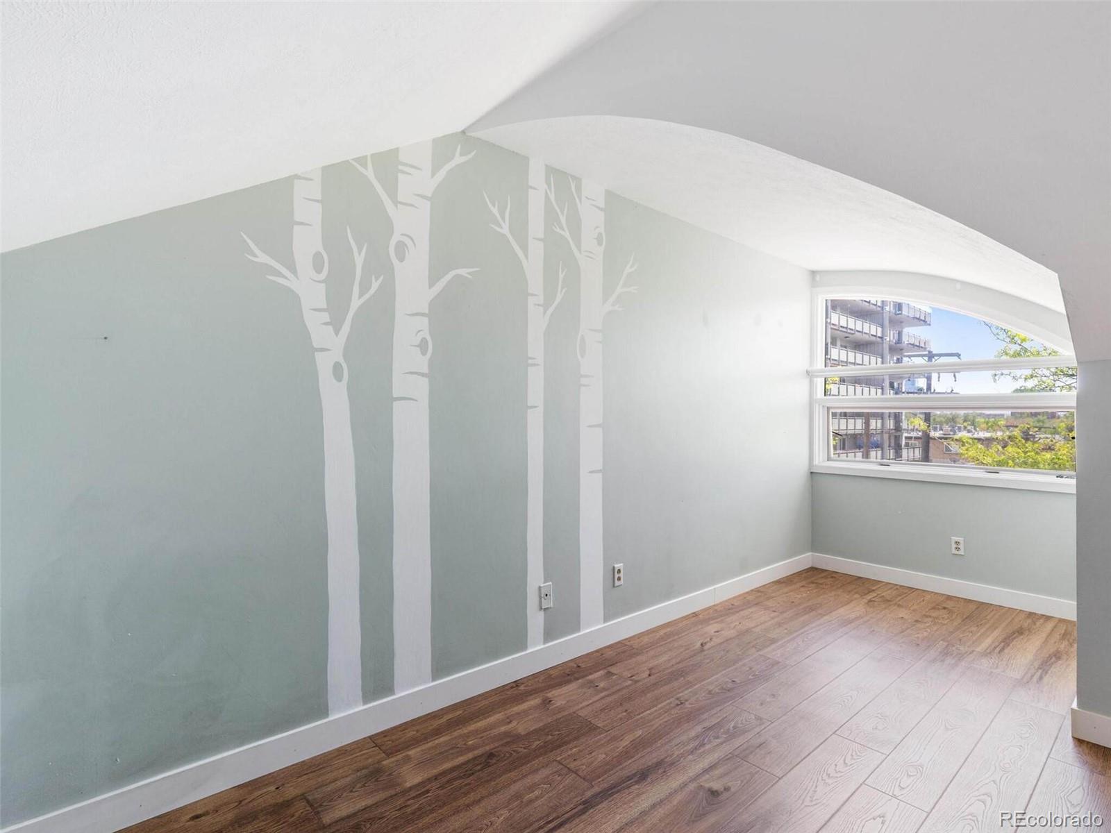 615 E 7th Avenue Unit: 217 D