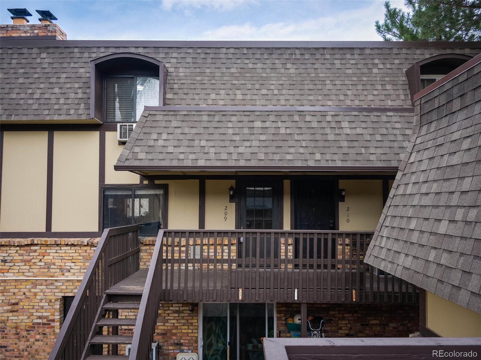 8060 W 9th Avenue Unit: 209