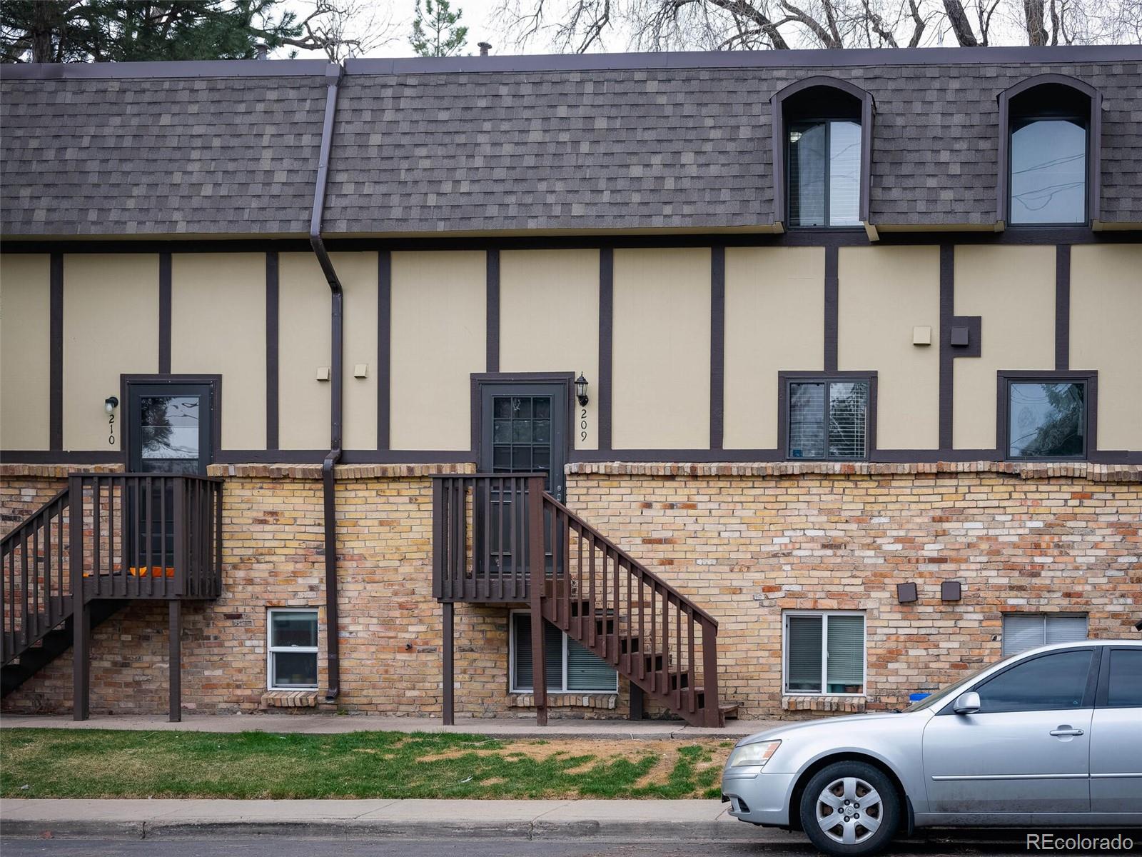 8060 W 9th Avenue Unit: 209