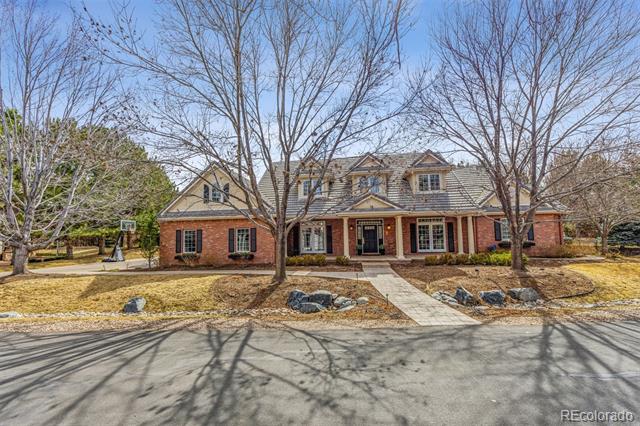 2 Foxtail Circle
