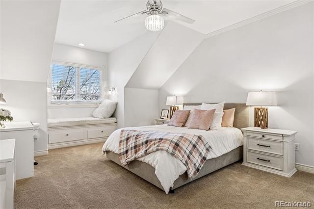 2 Foxtail Circle