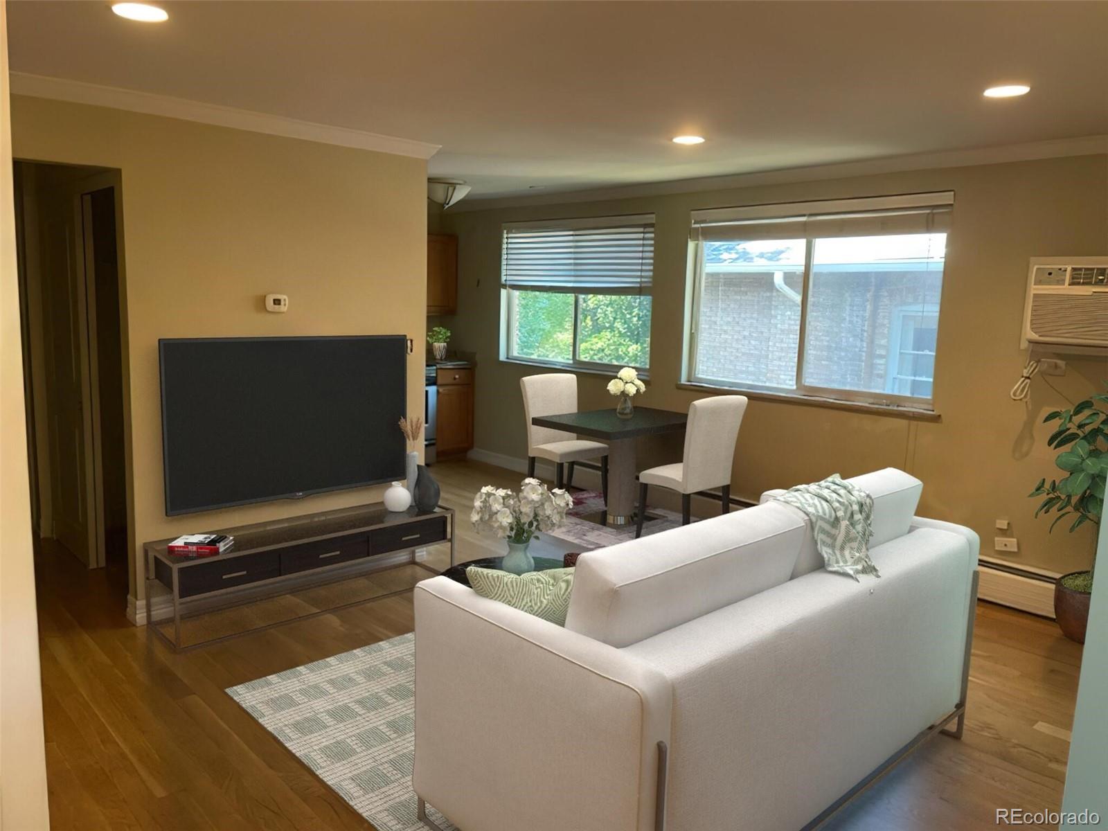 1330 Race Street Unit: 202