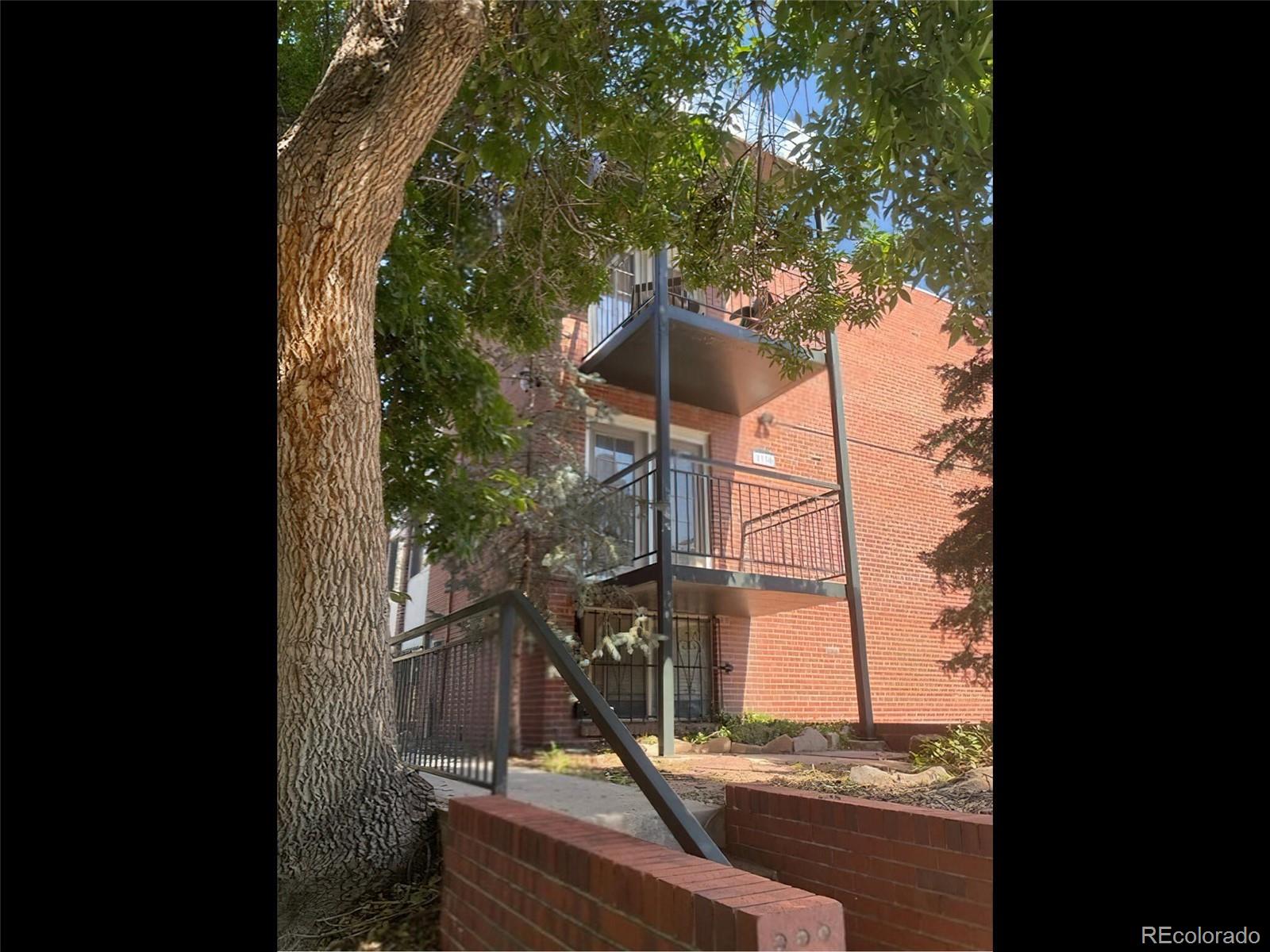 1330 Race Street Unit: 202