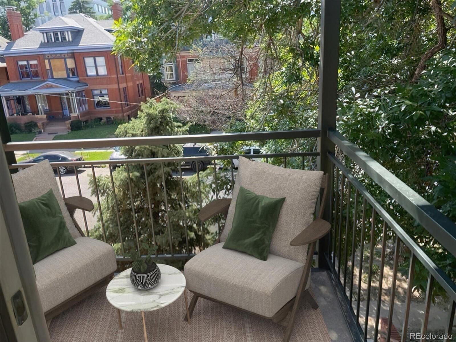 1330 Race Street Unit: 202