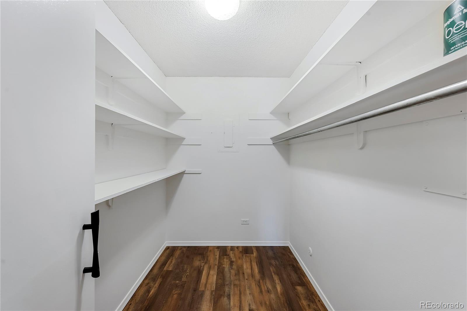 650 S Clinton Street Unit: 3C