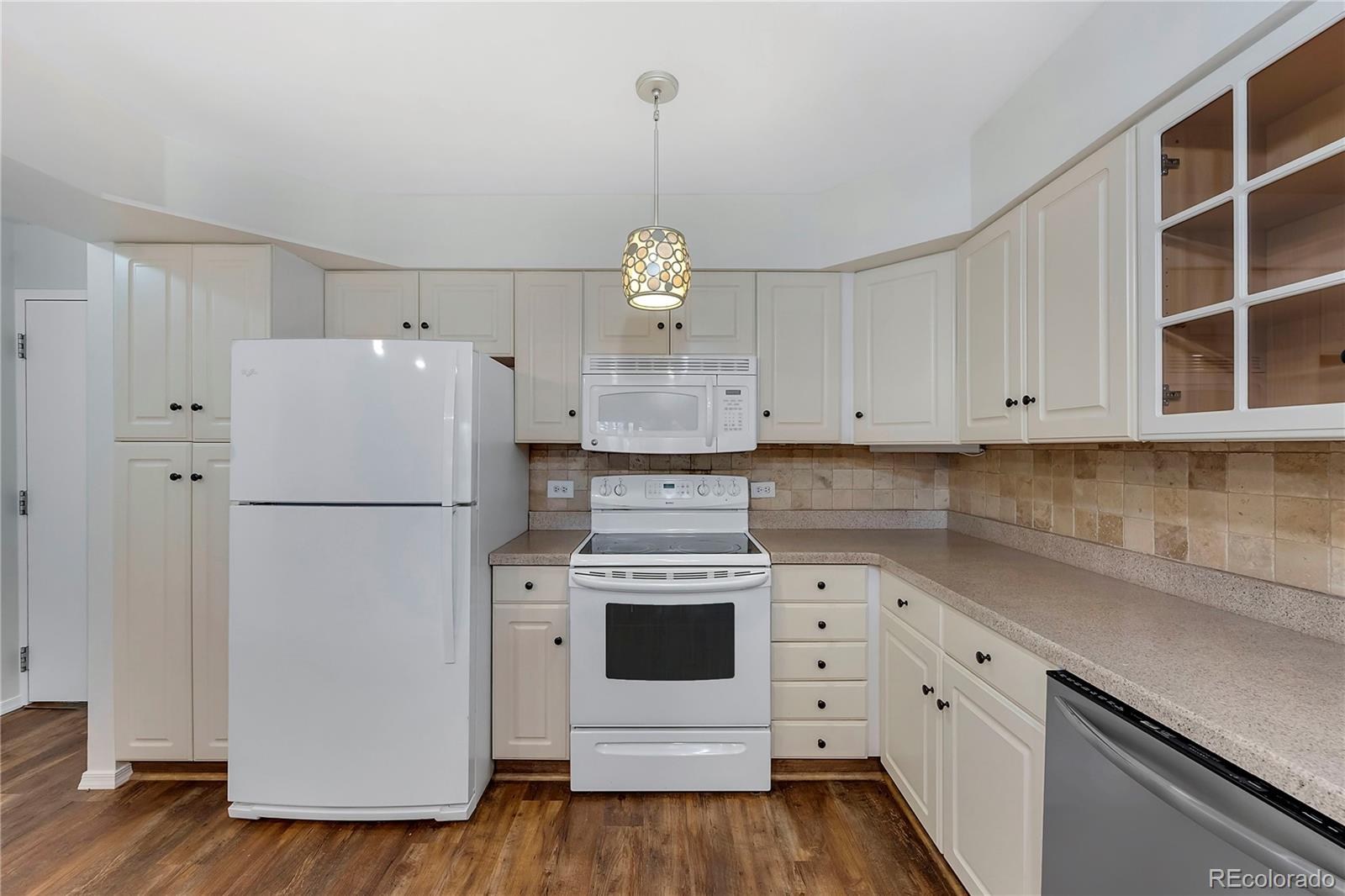 650 S Clinton Street Unit: 3C