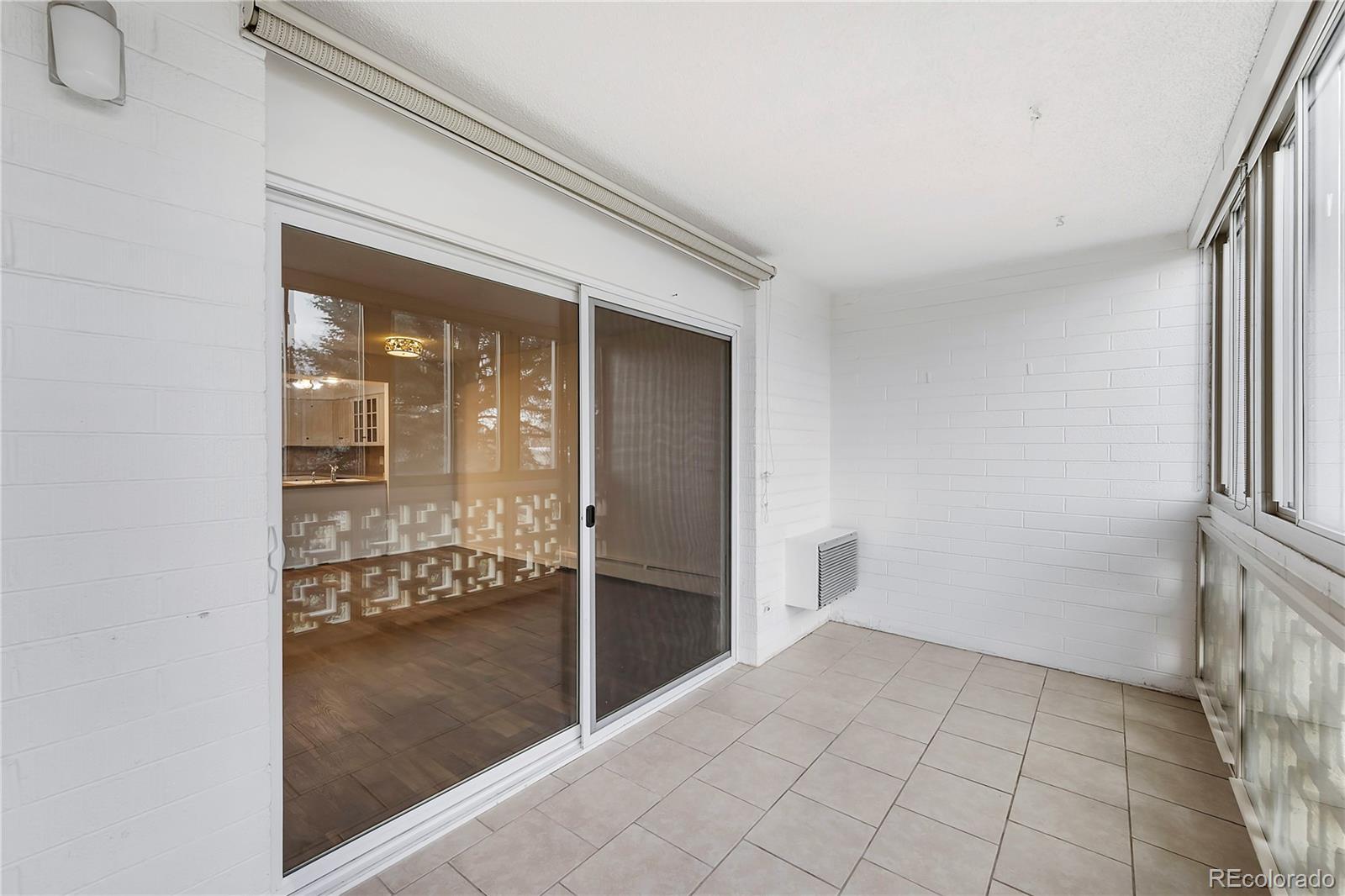 650 S Clinton Street Unit: 3C