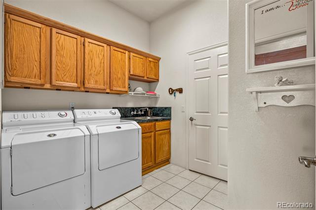 419 Saddle Court