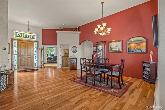 419 Saddle Court