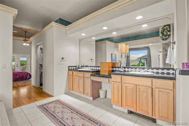 419 Saddle Court