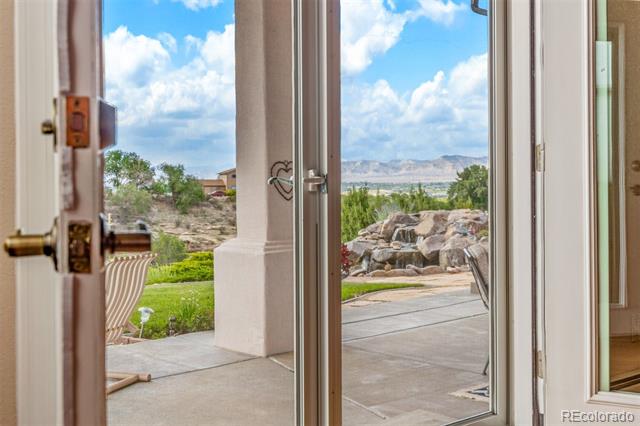 419 Saddle Court