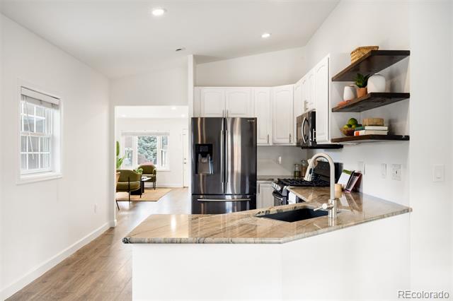 3215 S Fairfax Street