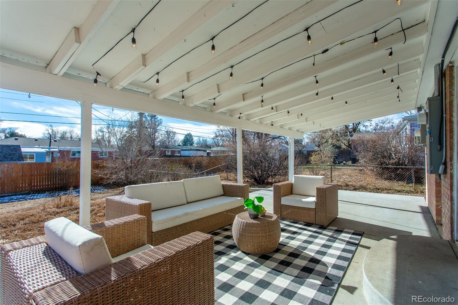 3036 W Monmouth Avenue