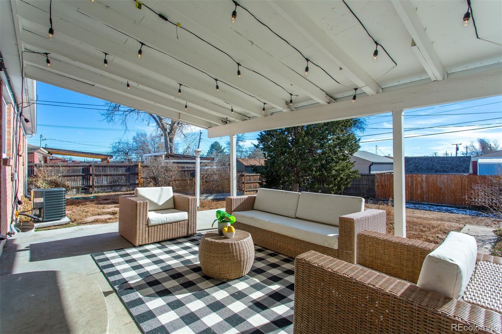 3036 W Monmouth Avenue