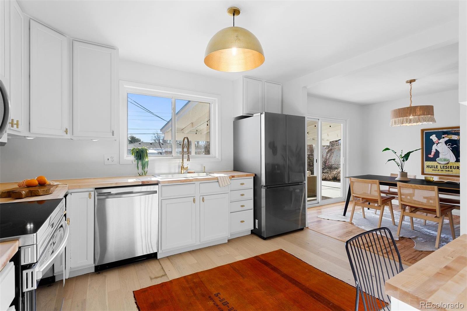 3036 W Monmouth Avenue