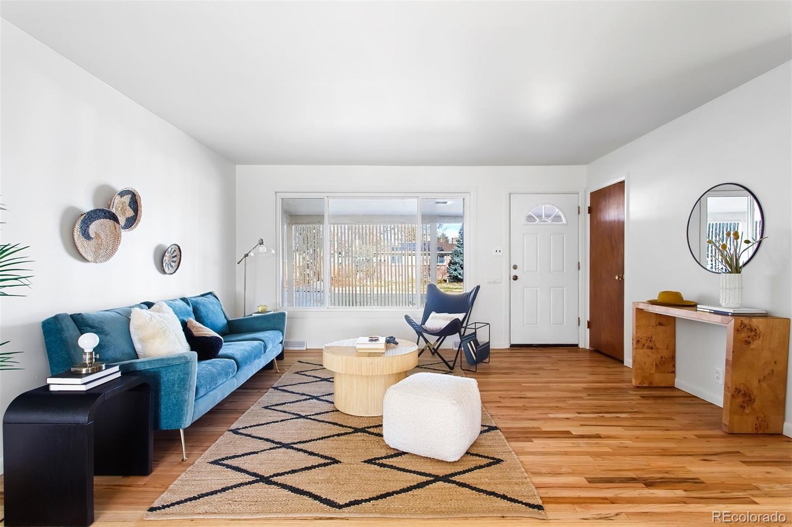 3036 W Monmouth Avenue