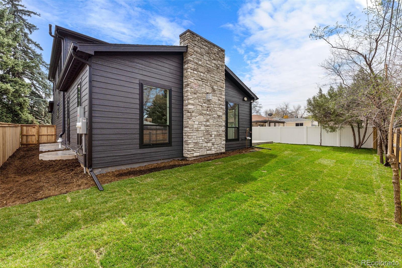 457 Poplar Street