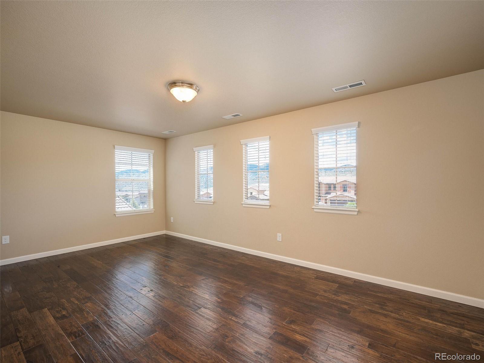 2618 S Kilmer Court
