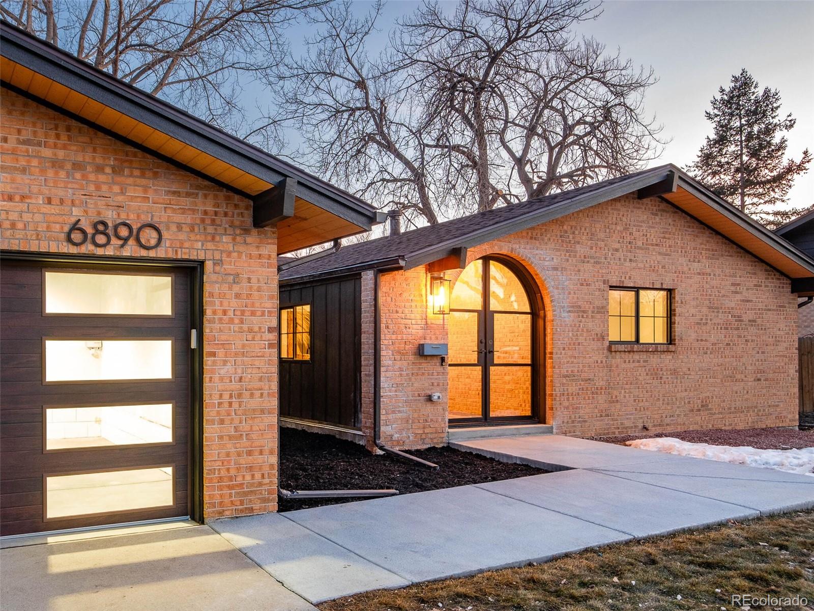 6890 W 32nd Place
