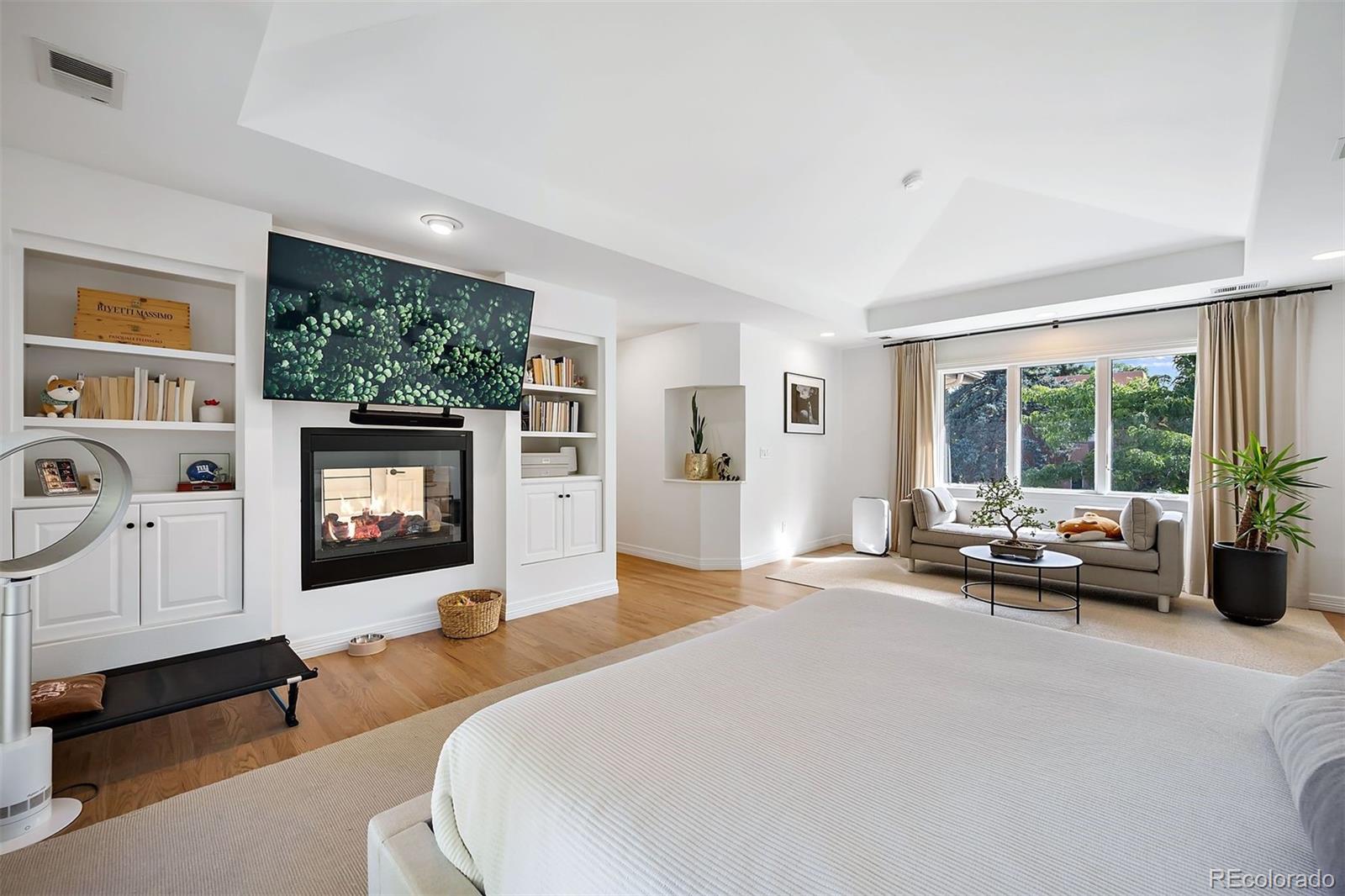101 S Clermont Street