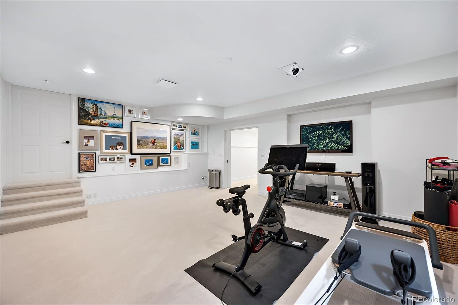 101 S Clermont Street