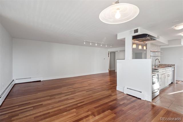 740 N Pearl Street Unit: 606