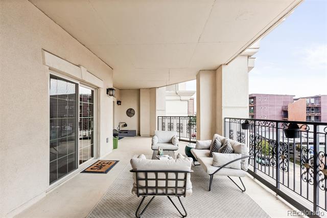 925 N Lincoln Street Unit: 4B