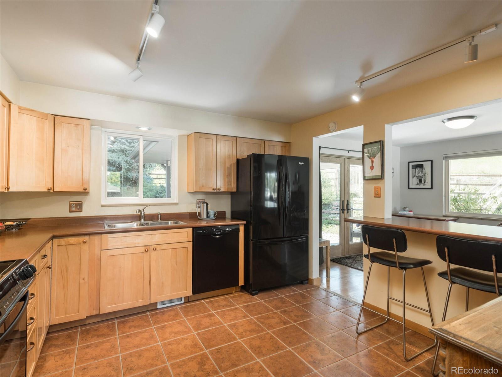 11260 W 25th Place