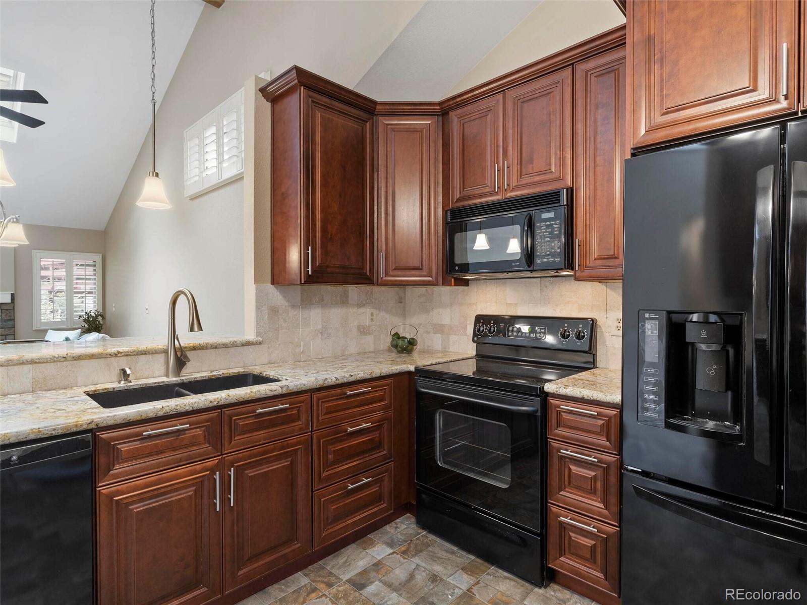 4605 S Yosemite Street Unit: 38