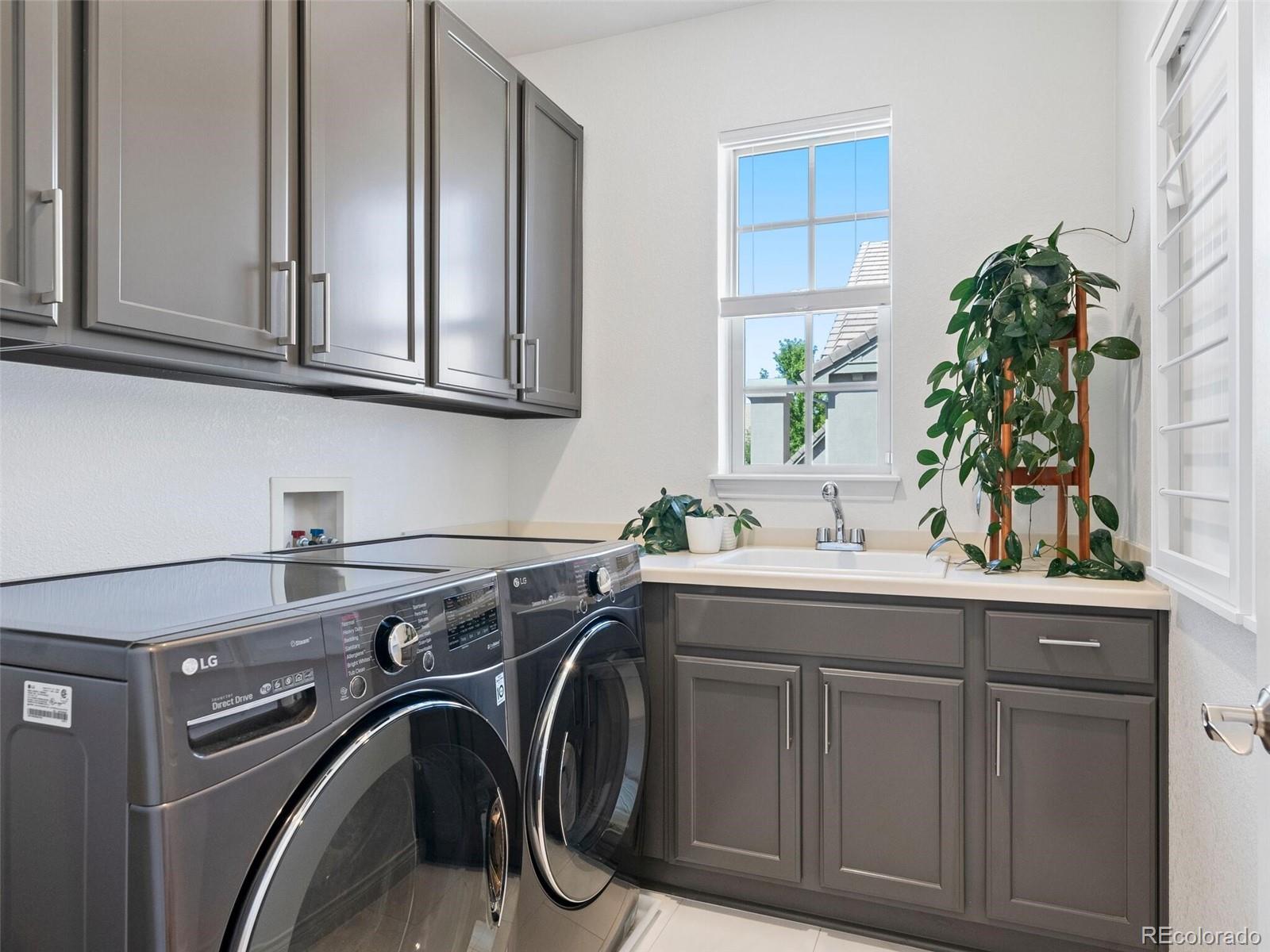 9073 E 29th Place