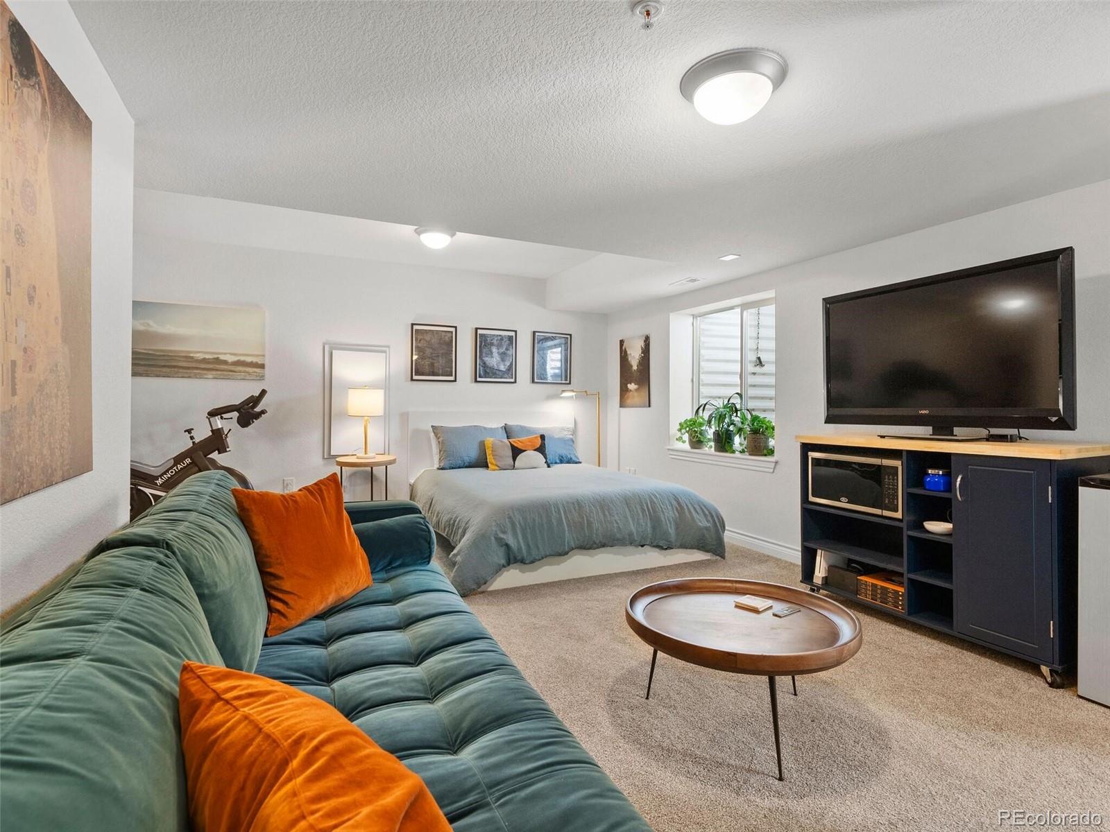 9073 E 29th Place