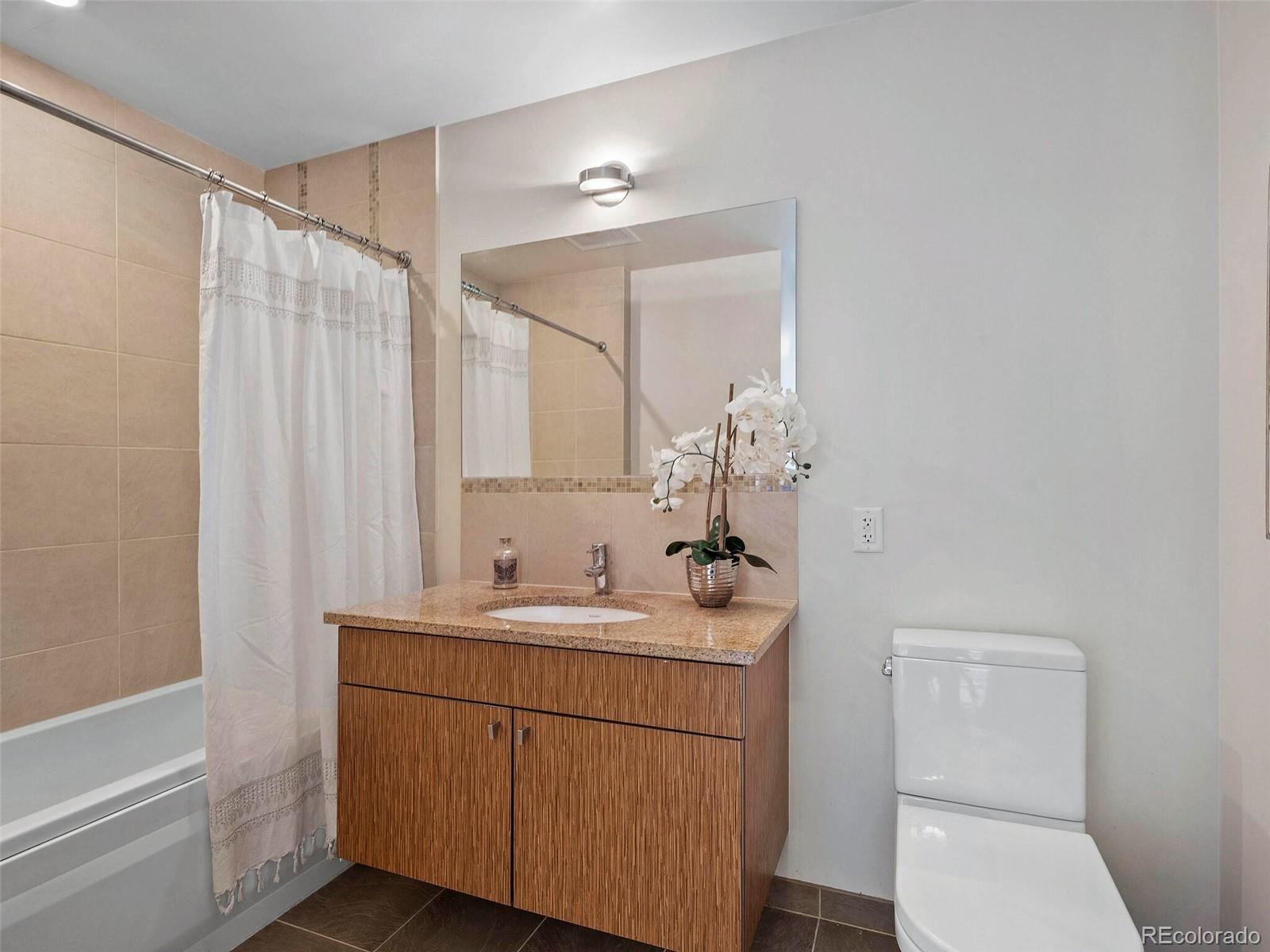 410 Acoma Street Unit: 321