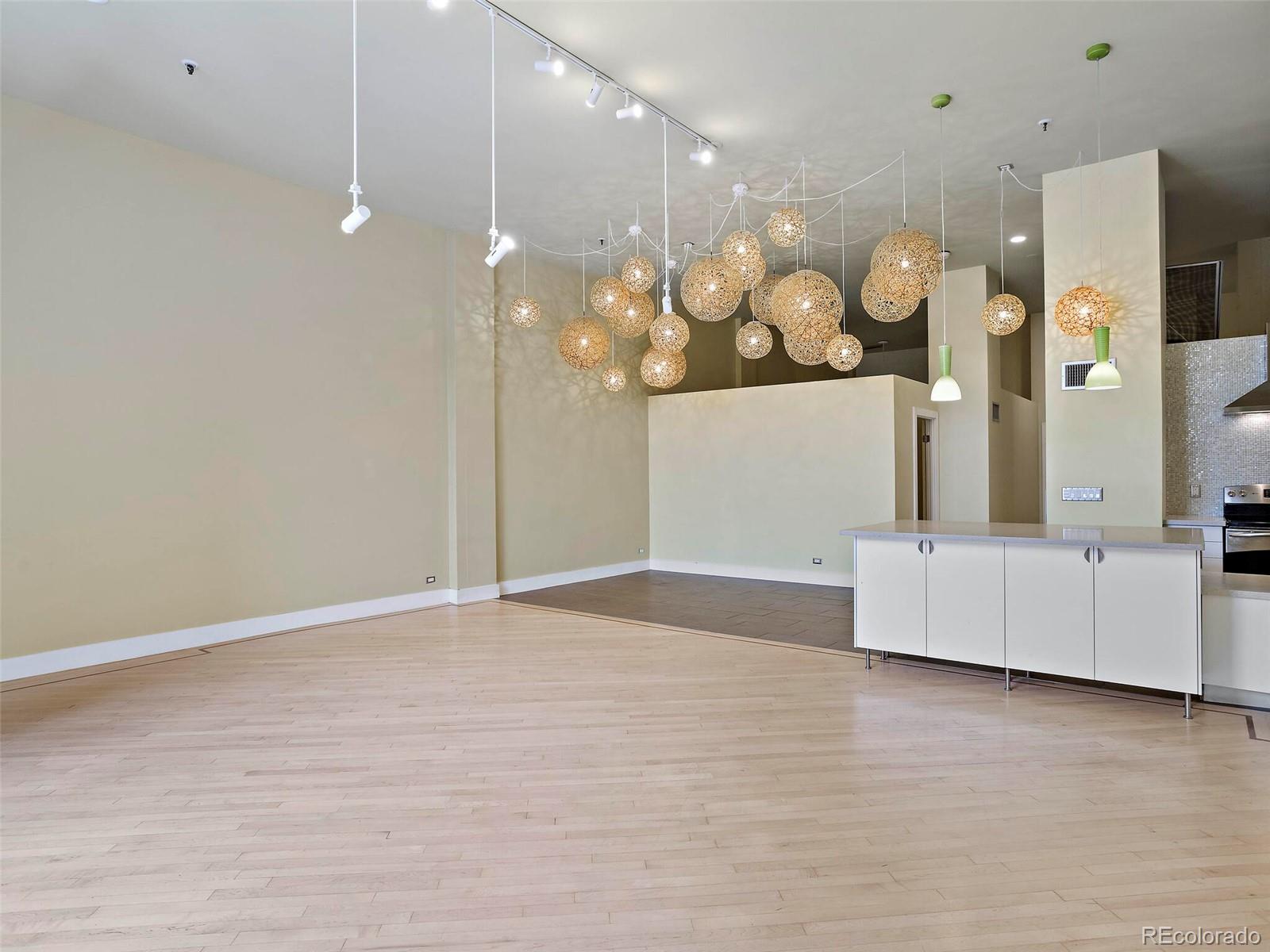720 16th Street Unit: 221