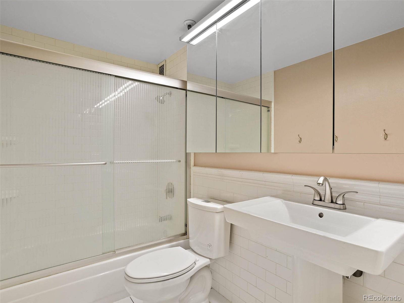 720 16th Street Unit: 221