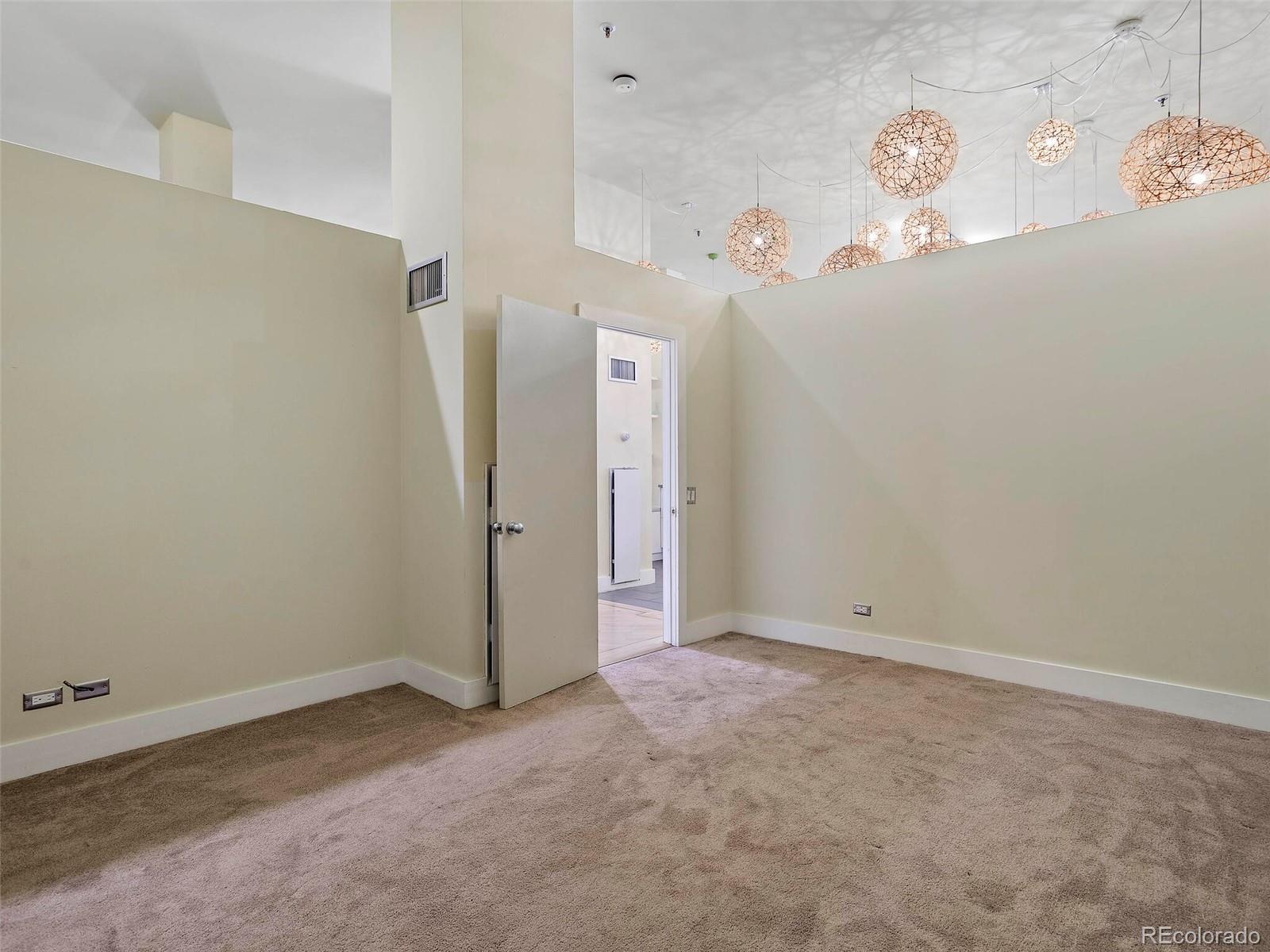 720 16th Street Unit: 221