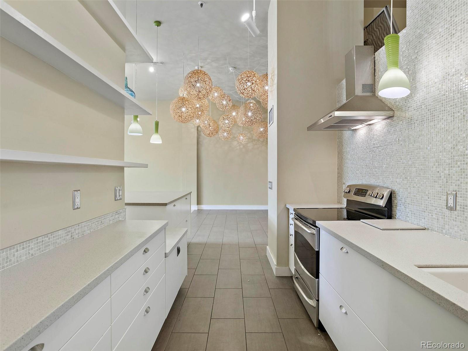 720 16th Street Unit: 221