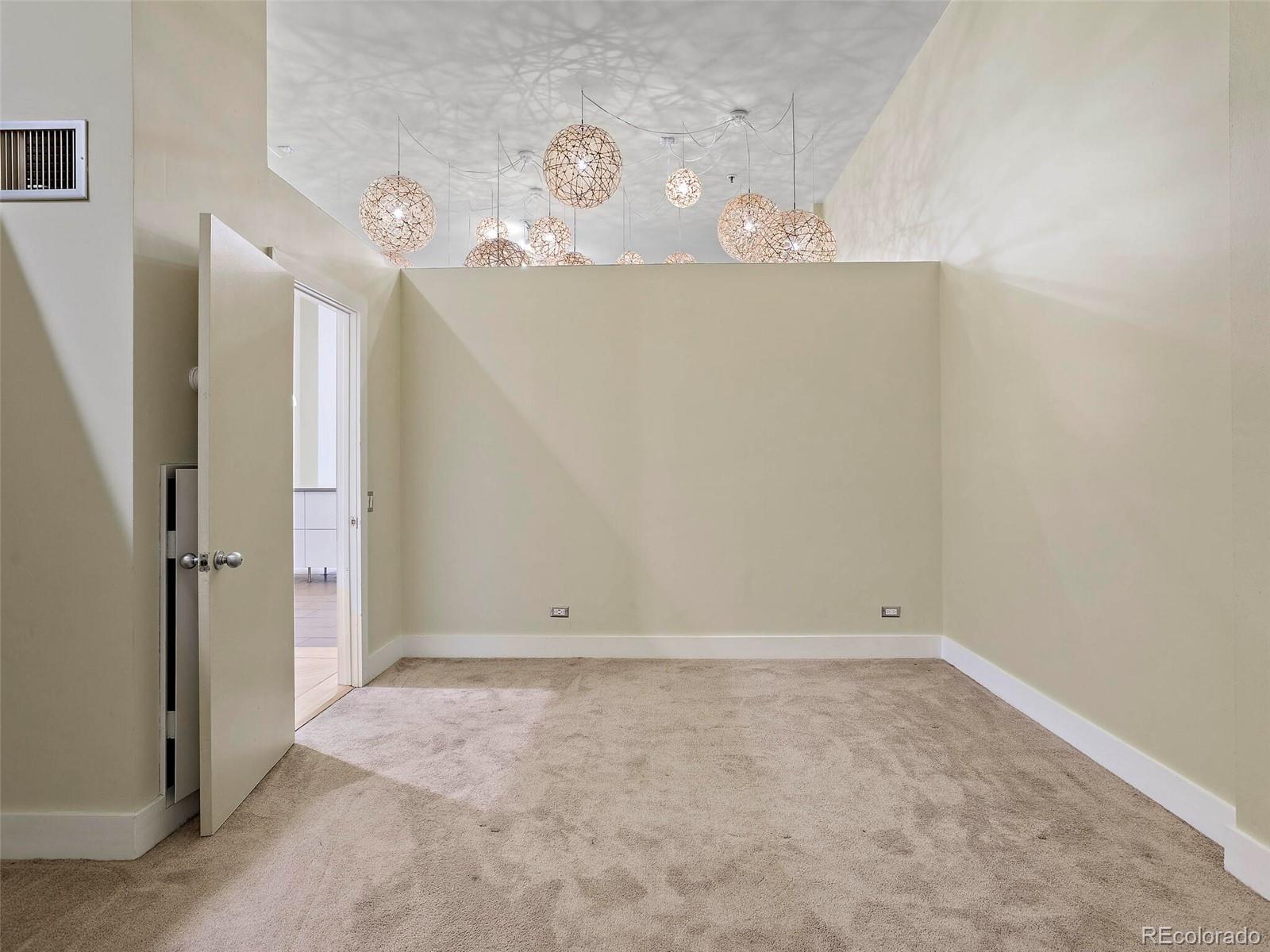 720 16th Street Unit: 221