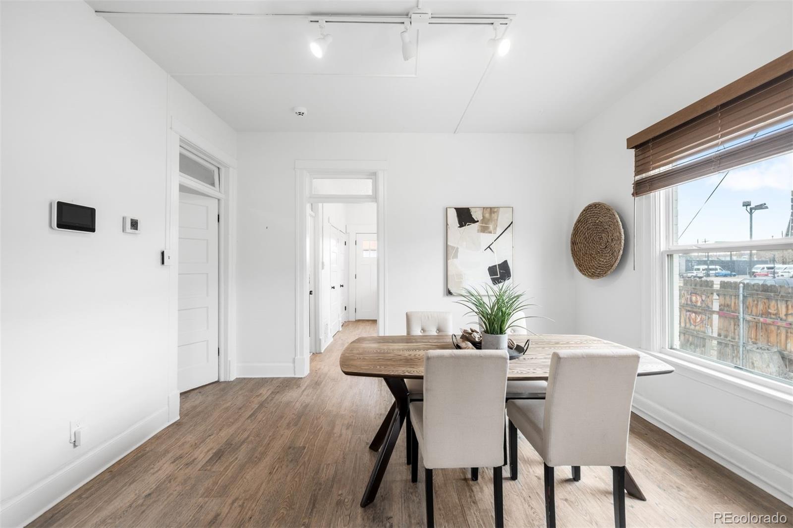 20 E 4th Avenue